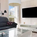 6610-hvide-sande-kirksvej-37 * Bjerregård
