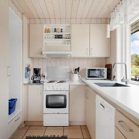 Feriehus 6610-hvide-sande-kirksvej-37 *